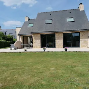  Hébergement de vacances Maison proche commerces
