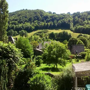 https://la-fontanges.hotels-rhonealpes.com